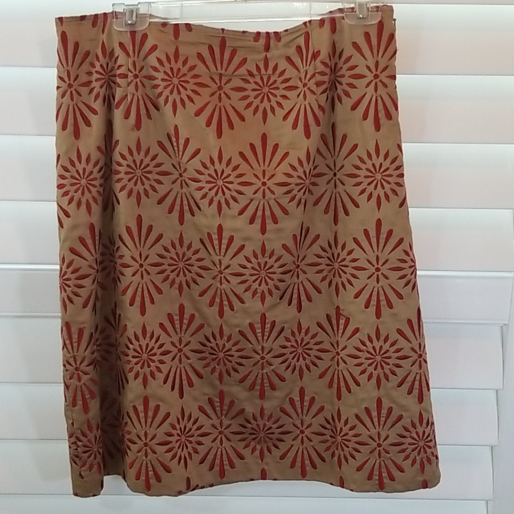 Beautiful Gold & Red Pencil Skirt